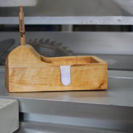 Zettelbox aus Erle ohne Stift