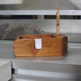 Zettelbox aus Eiche ohne Stift