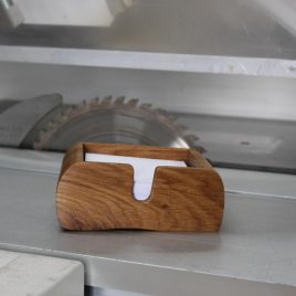 Zettelbox aus Eiche ohne Stift