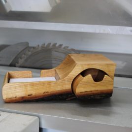 Zettelbox aus Kirsche