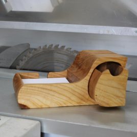 Zettelbox aus Kirsche
