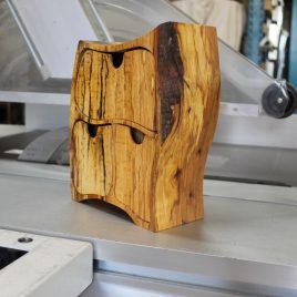 Kästchen aus gestockter Buuche mit Geheimfach